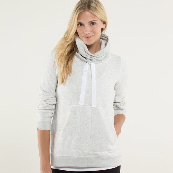 lululemon athletica Sweaters - Lululemon Avenue Pullover